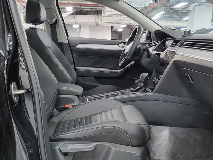 Фото 9 - Volkswagen Magotan