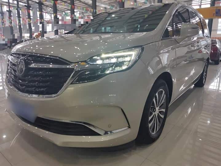 Фото 2 - Buick GL8 ES