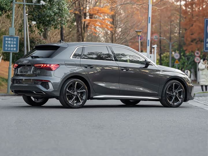 Фото 10 - Audi A3