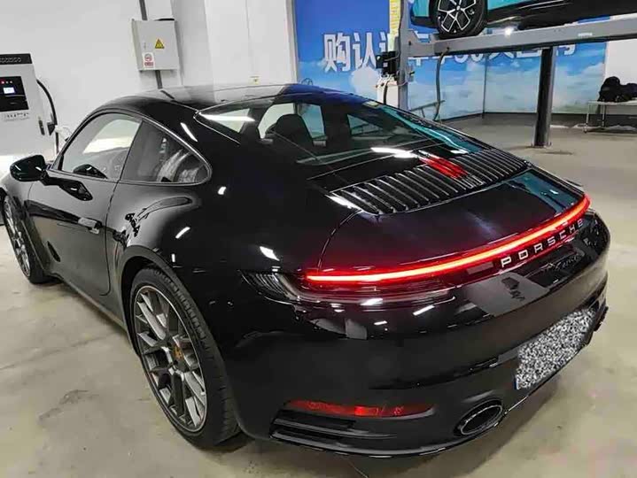 Фото 8 - Porsche 911