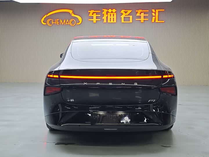 Фото 11 - XPeng P7