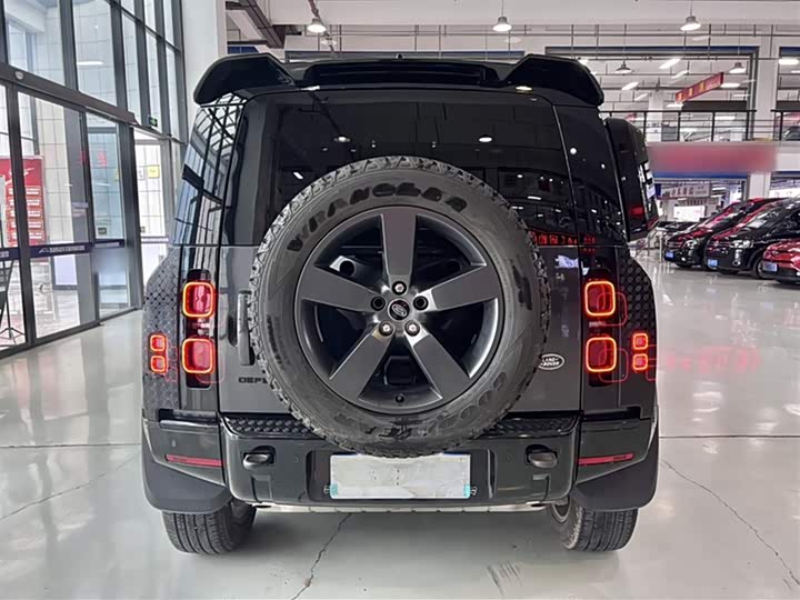 Фото 5 - Land Rover Defender