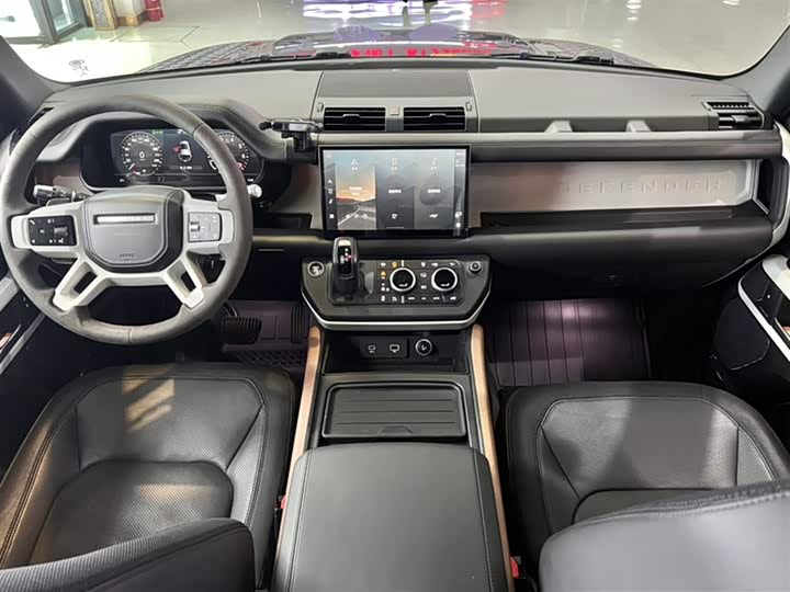 Фото 8 - Land Rover Defender