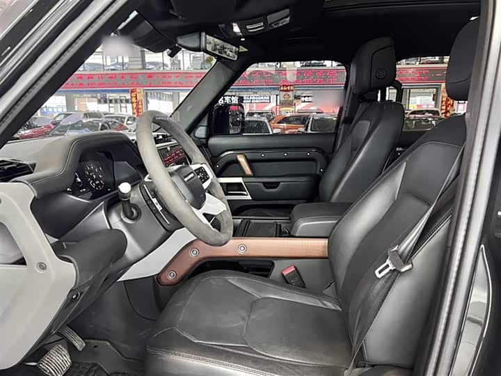 Фото 9 - Land Rover Defender