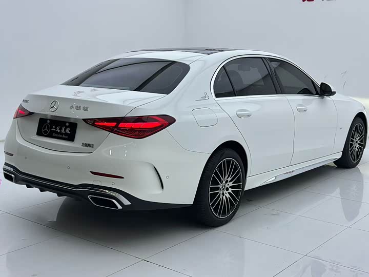 Фото 4 - Mercedes-Benz C-Class