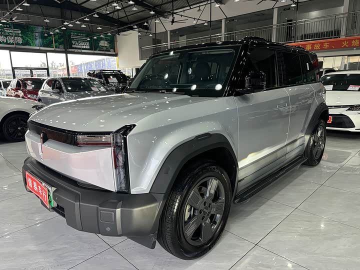 Фото 1 - Chery iCar 03