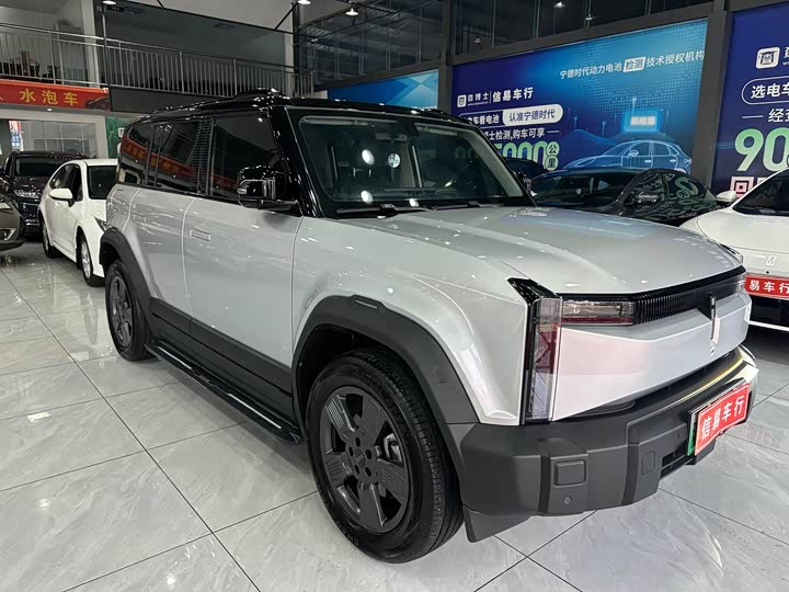 Фото 14 - Chery iCar 03