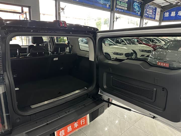 Фото 16 - Chery iCar 03