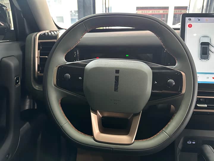 Фото 8 - Chery iCar 03