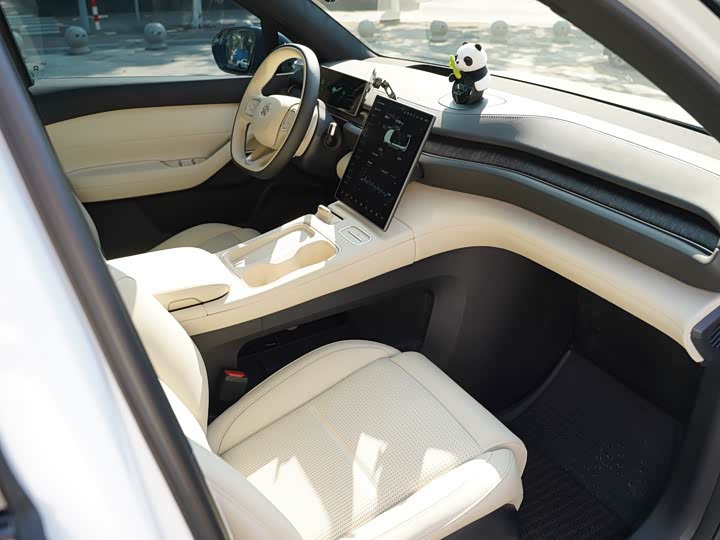 Фото 6 - Nio ES6