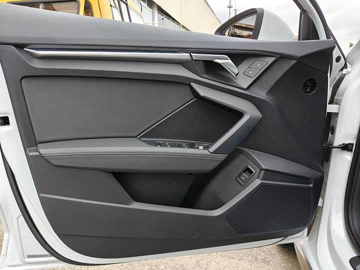 Фото 10 - Audi A3