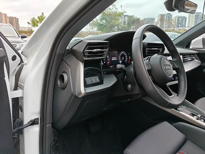 Фото 17 - Audi A3