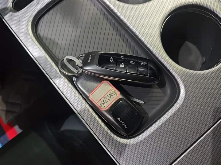 Фото 9 - GAC Aion Y