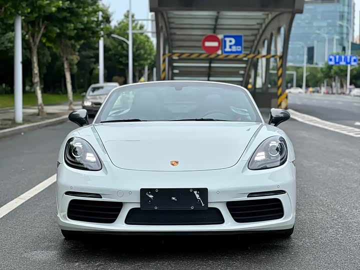 Фото 2 - Porsche 718