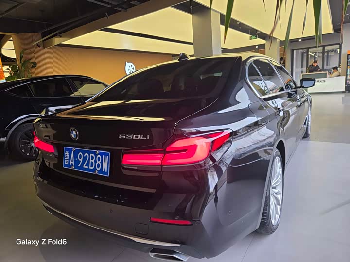 Фото 9 - BMW 5 Series