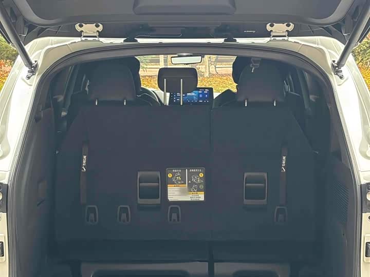 Фото 7 - Toyota Granvia