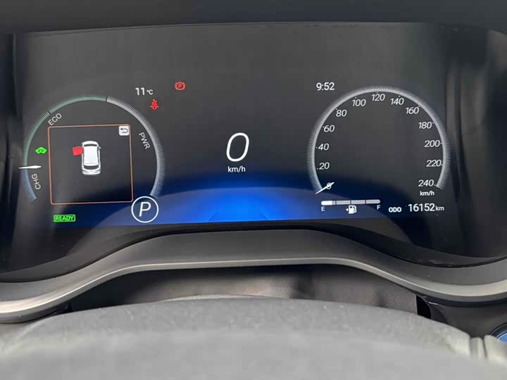 Фото 9 - Toyota Granvia