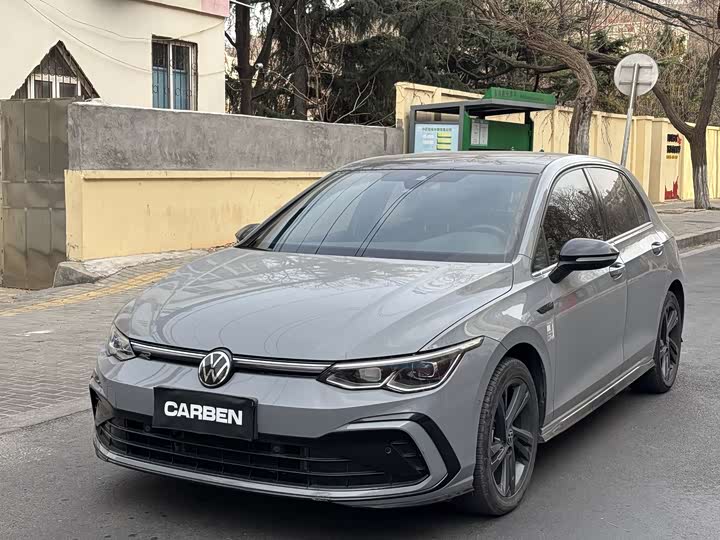 Фото 1 - Volkswagen Golf