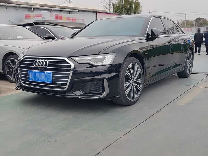 Фото 1 - Audi A6L