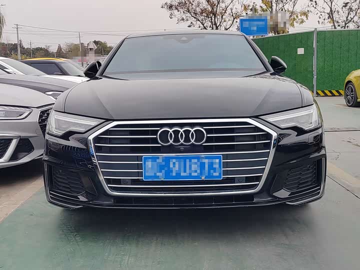 Фото 2 - Audi A6L
