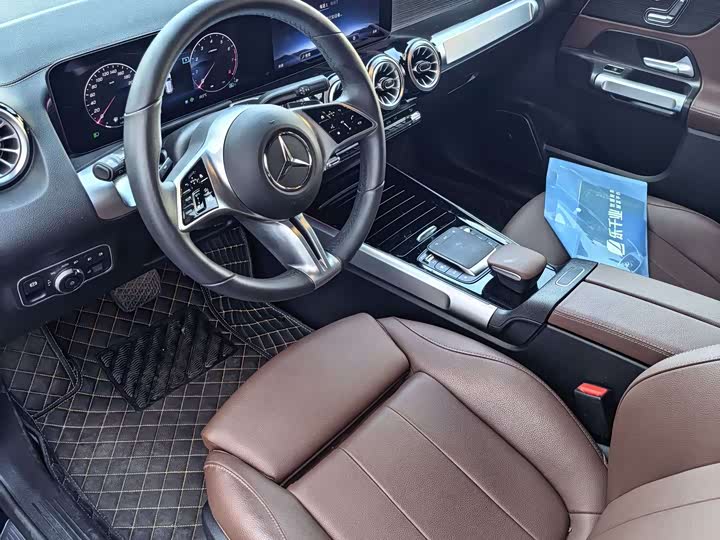 Фото 5 - Mercedes-Benz GLB-Class