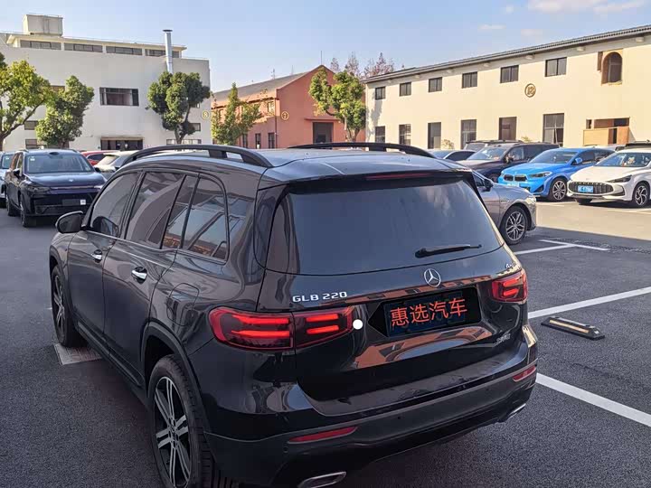 Фото 7 - Mercedes-Benz GLB-Class