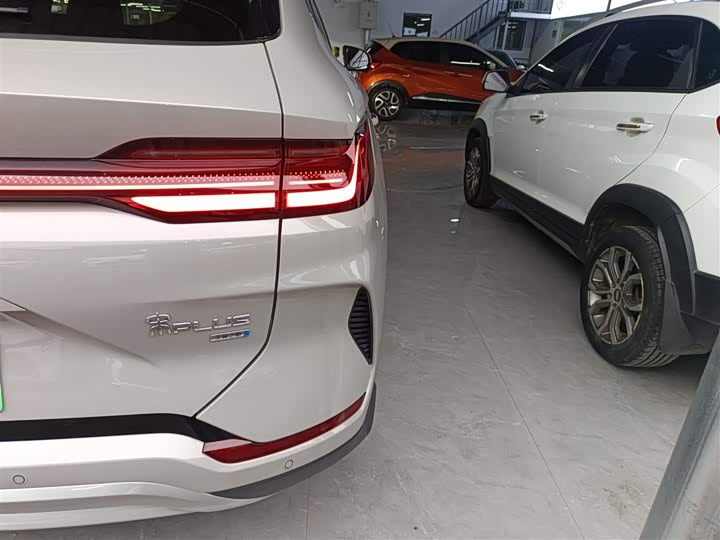 Фото 8 - BYD Song Plus Hybrid/EV