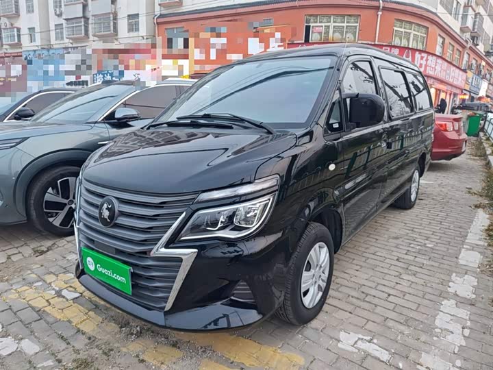 Фото 1 - Dongfeng Forthing Lingzhi M5