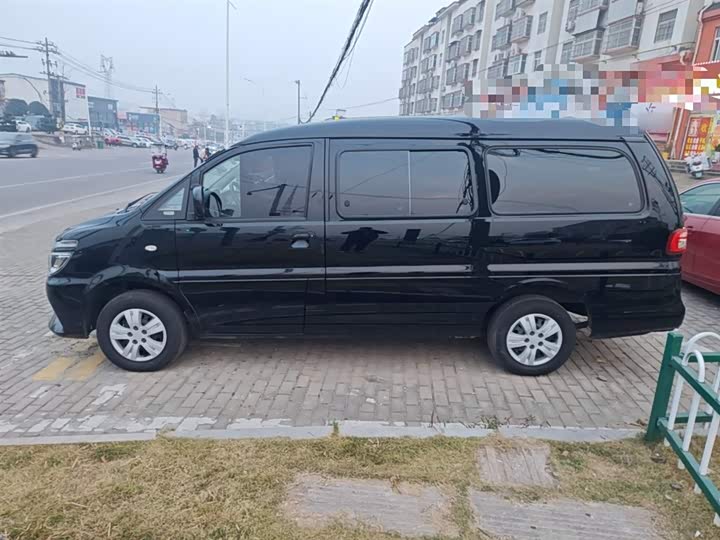 Фото 5 - Dongfeng Forthing Lingzhi M5