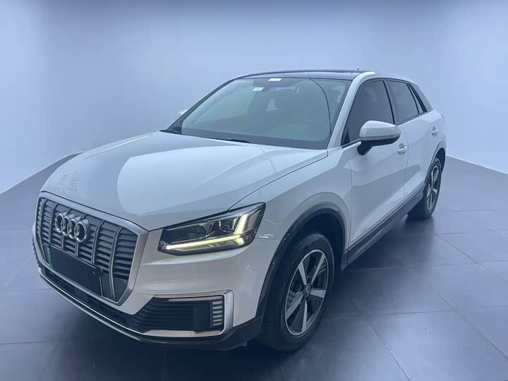 Фото 1 - Audi Q2L e-tron