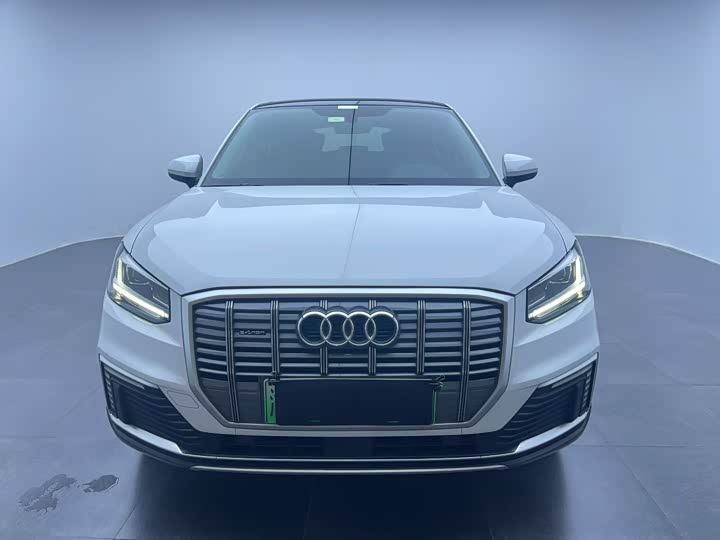 Фото 2 - Audi Q2L e-tron