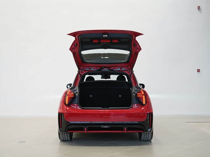 Фото 7 - Mini Cooper JCW