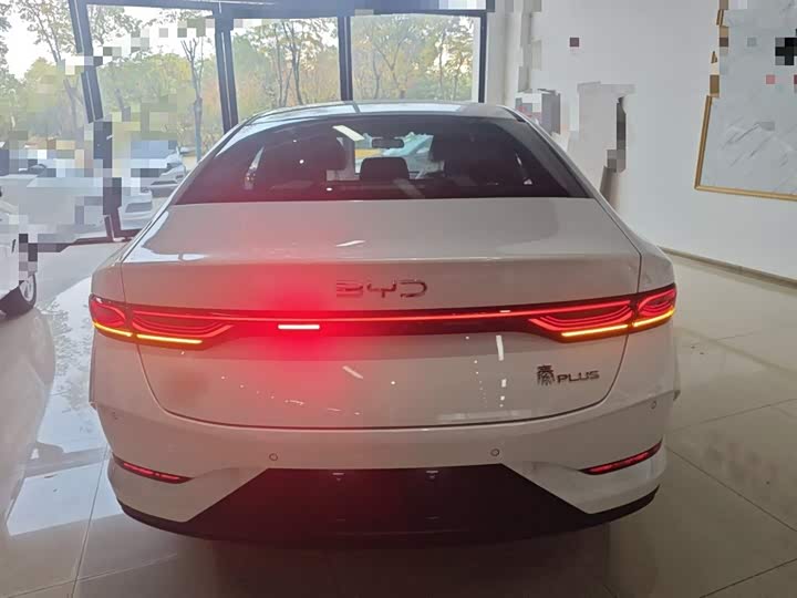 Фото 6 - BYD Qin Plus