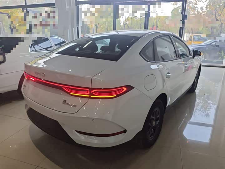 Фото 7 - BYD Qin Plus