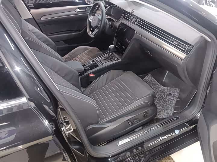 Фото 4 - Volkswagen Magotan