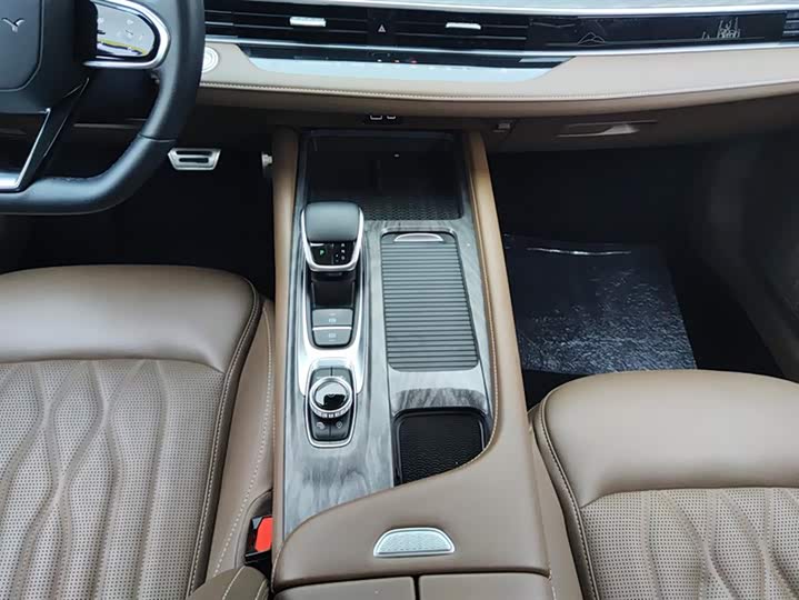 Фото 16 - Chery Arrizo 8