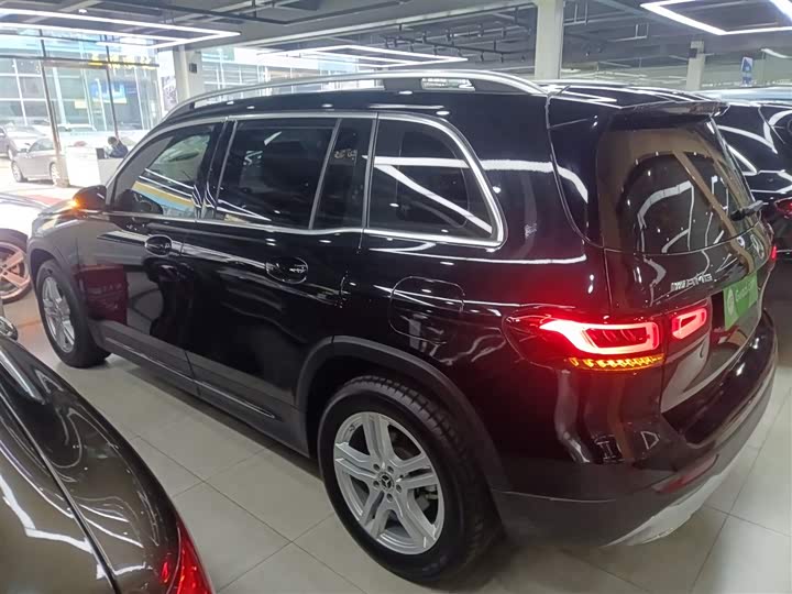 Фото 5 - Mercedes-Benz GLB-Class