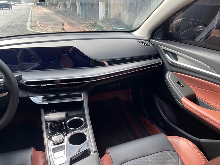 Фото 13 - Changan Eado Plus