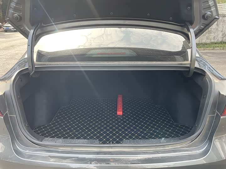 Фото 14 - Changan Eado Plus