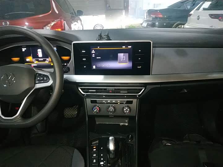 Фото 13 - Volkswagen Lavida