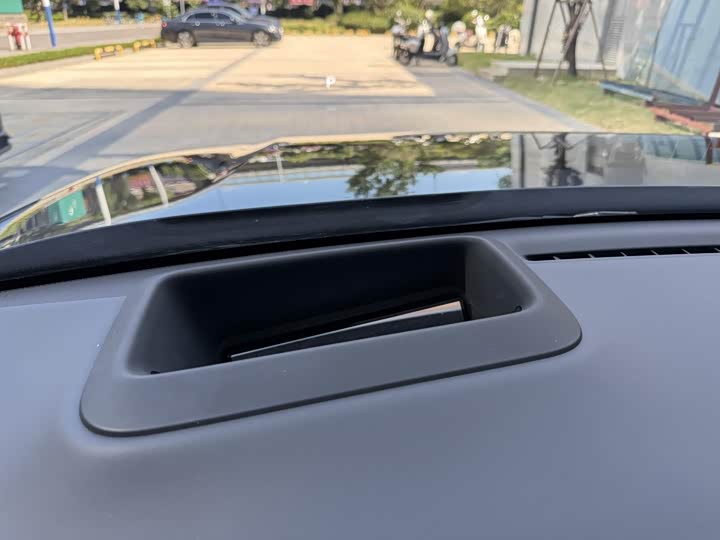 Фото 11 - LiXiang L9