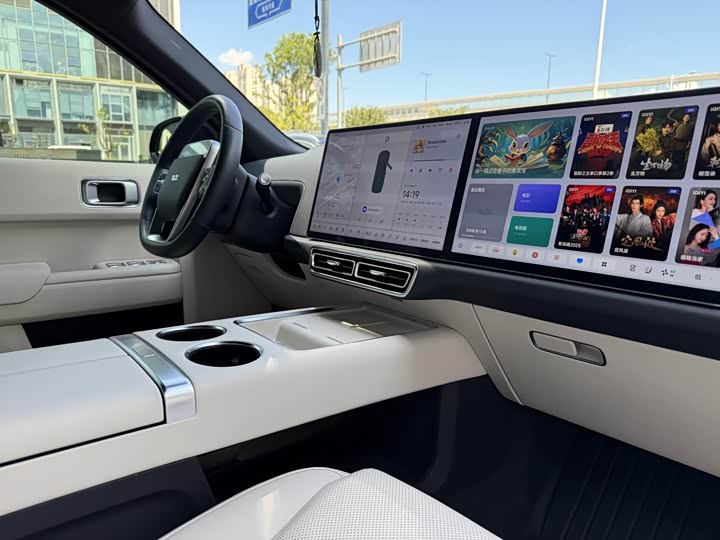 Фото 12 - LiXiang L9