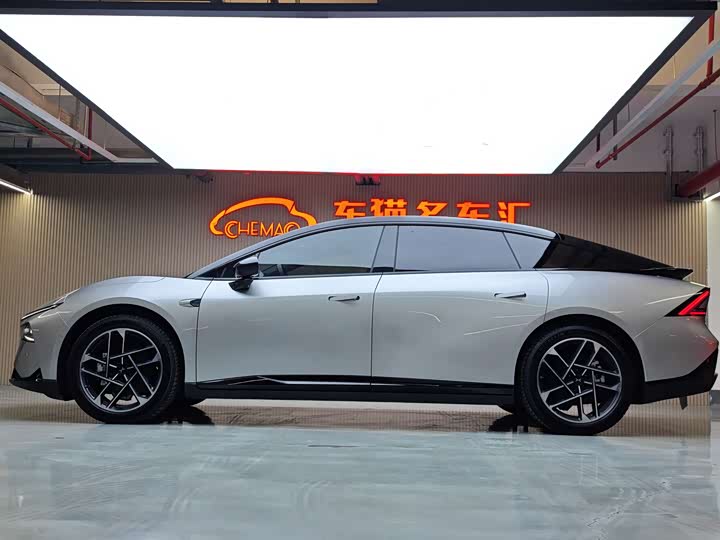 Фото 11 - XPeng F57