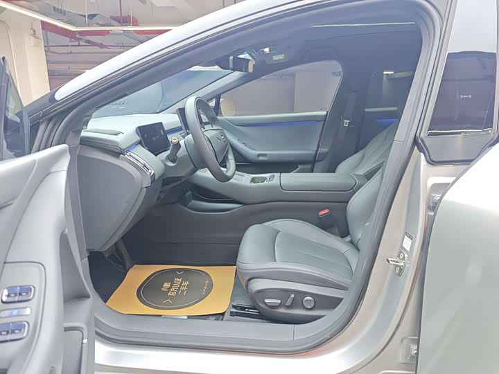 Фото 27 - XPeng F57