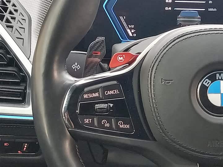 Фото 15 - BMW XM