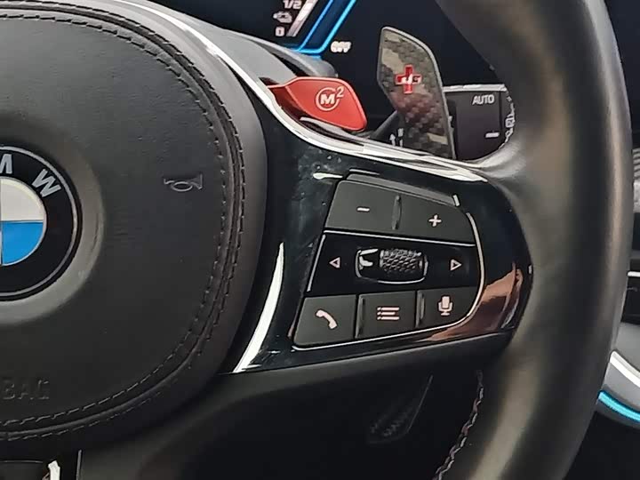 Фото 16 - BMW XM