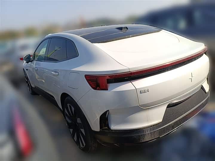 Фото 9 - Polestar 4