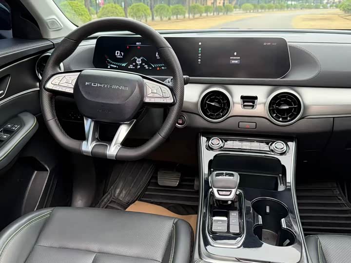 Фото 16 - Dongfeng Forthing T5 EVO