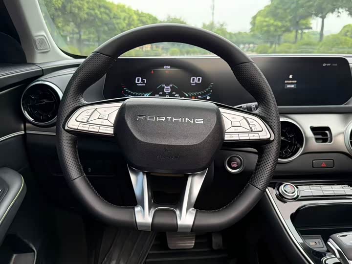 Фото 17 - Dongfeng Forthing T5 EVO