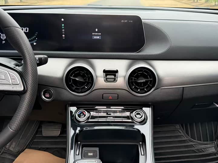 Фото 18 - Dongfeng Forthing T5 EVO